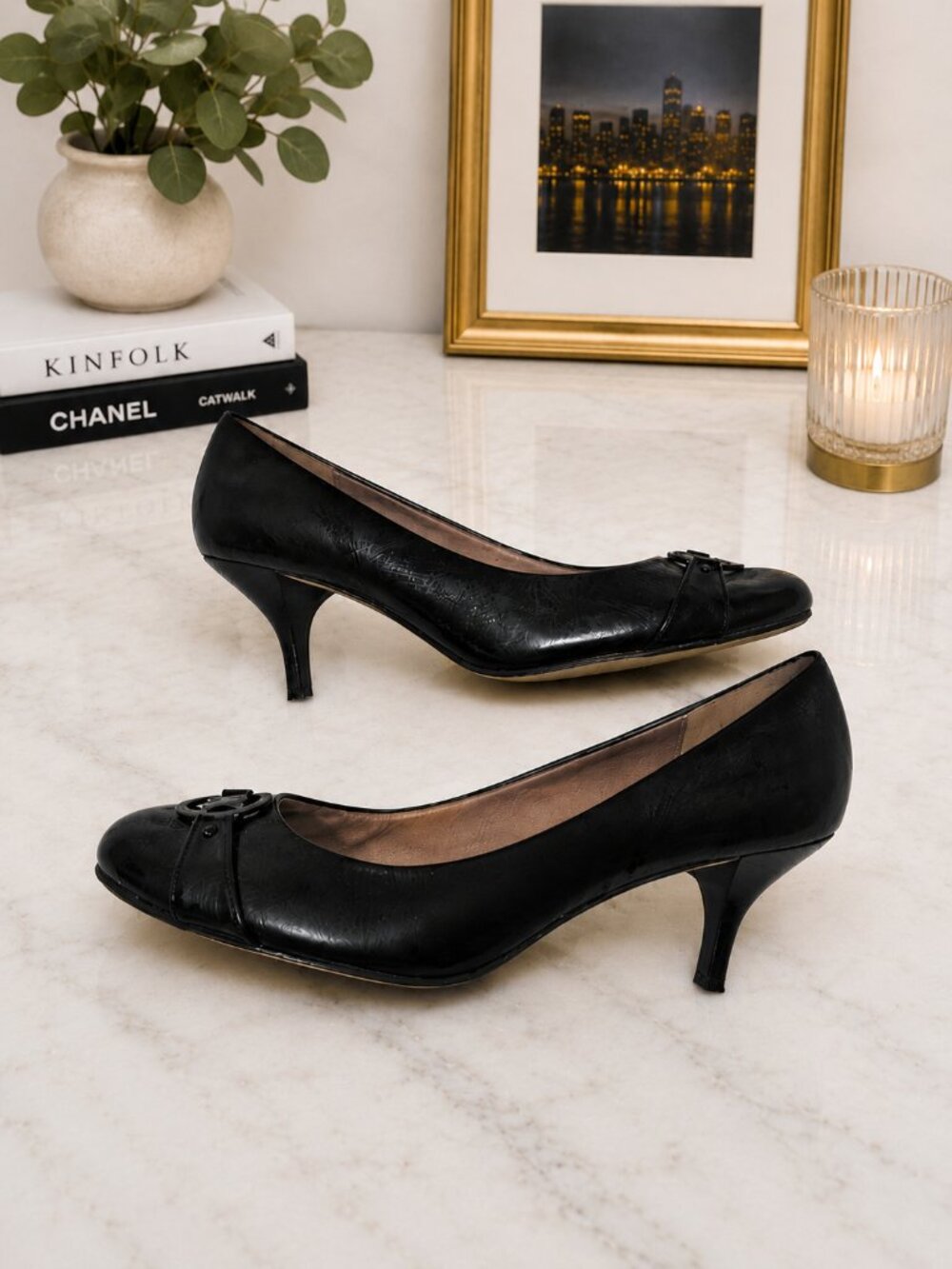 Mk Michael Kors Black patent leather 8 med shoes w 2" heels - Picture 3 of 3